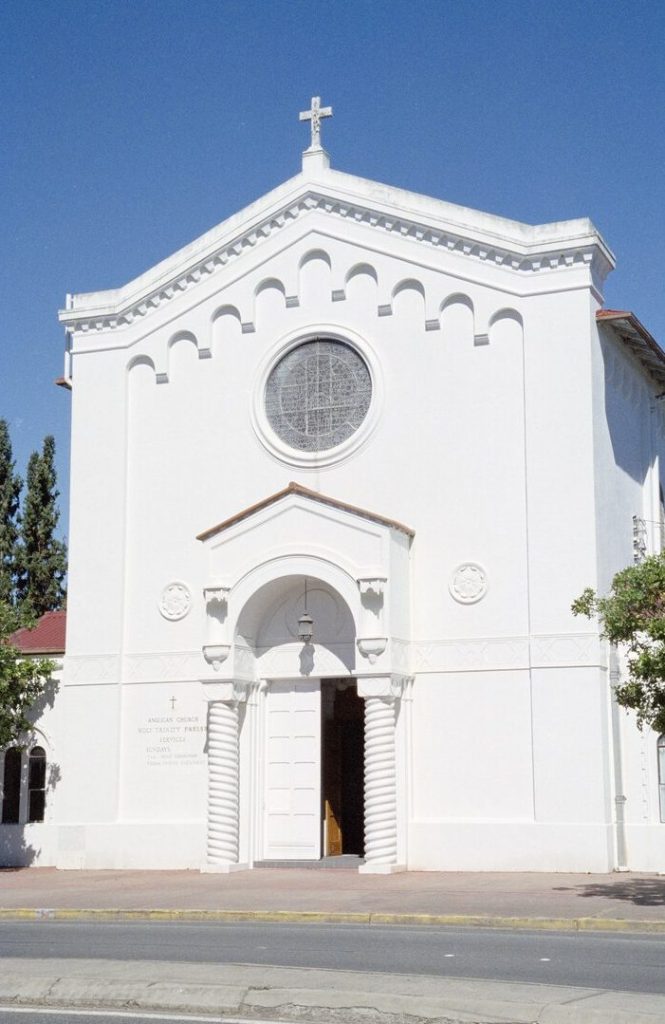 holy trinity church mackay