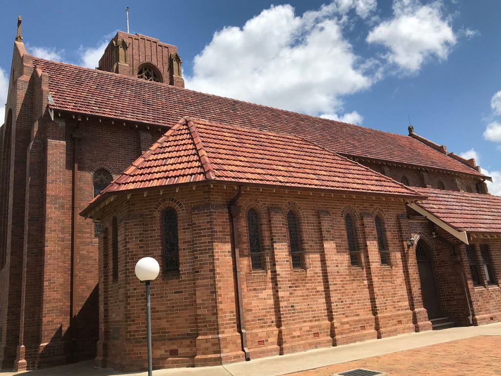 the best churches in moree